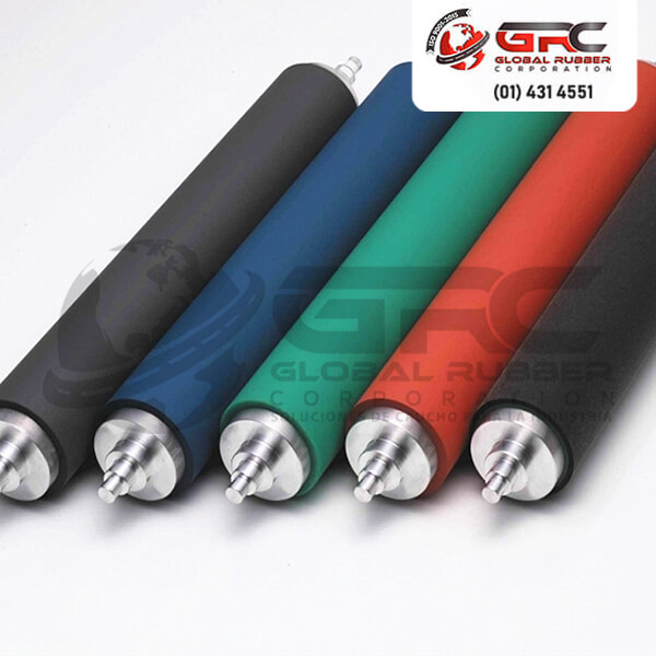 Contamos con un área especializada en el mantenimiento y recubrimiento de rodillos.